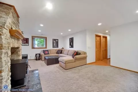 952 Devonshire Ln, Dyer, IN 46311 photo 17
