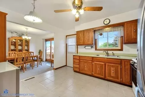 952 Devonshire Ln, Dyer, IN 46311 photo 10