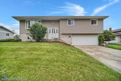 952 Devonshire Ln, Dyer, IN 46311 photo 1