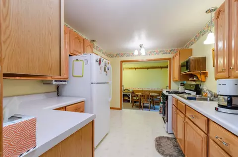 145 N Dwiggins St, Griffith, IN 46319 photo 3