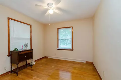 145 N Dwiggins St, Griffith, IN 46319 photo 4