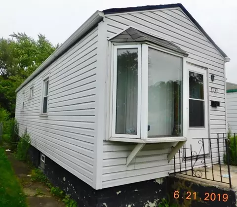 1737 Garfield St, Gary, IN 46404 photo 3