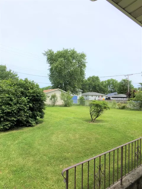 606 E Pine St, Griffith, IN 46319 photo 16