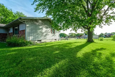 9506 Johnson St, Crown Point, IN 46307 photo 2