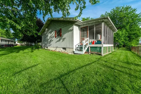 9506 Johnson St, Crown Point, IN 46307 photo 4