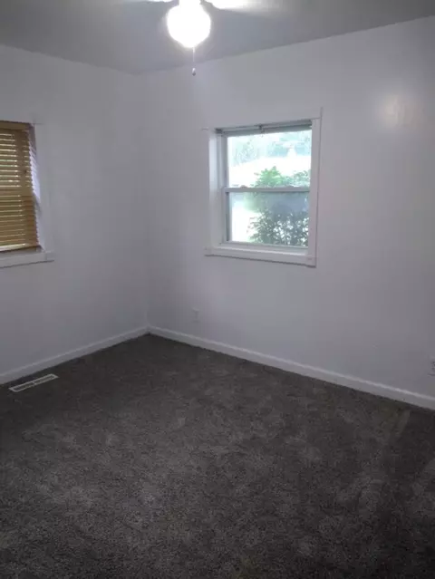 4818 Wright St, Griffith, IN 46319 photo 12