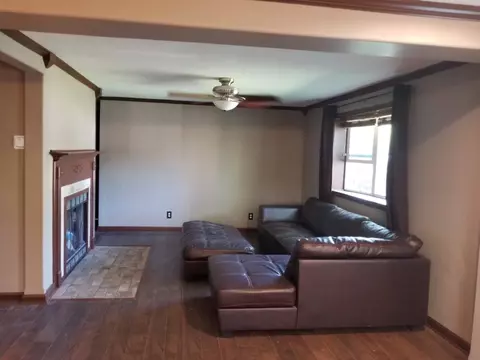 4818 Wright St, Griffith, IN 46319 photo 8
