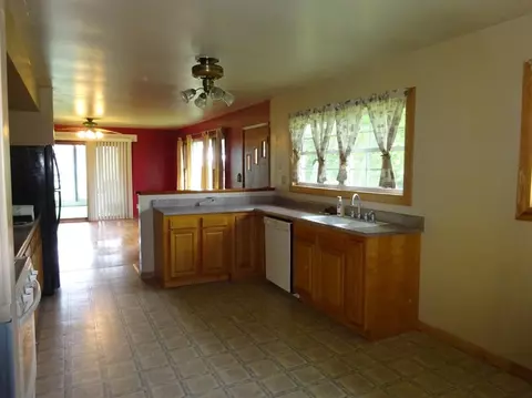 202 E Short St, Rolling Prairie, IN 46371 photo 12