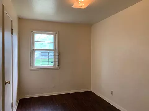 5319 W 2nd Ave, Gary, IN 46406 photo 2