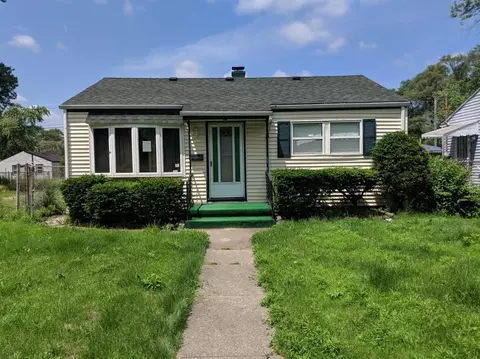 706 Matthews St, Gary, IN 46406 photo 1