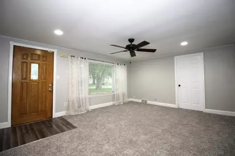 506 Ryan Rd, Hebron, IN 46341 photo 2