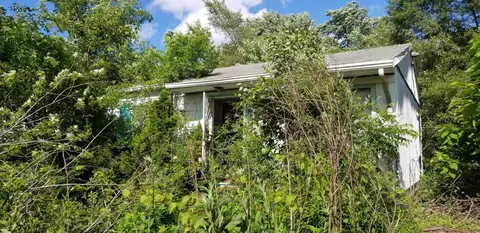 3911 Kentucky St, Gary, IN 46409 photo 2