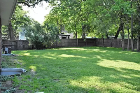 922 E Miller St, Griffith, IN 46319 photo 16