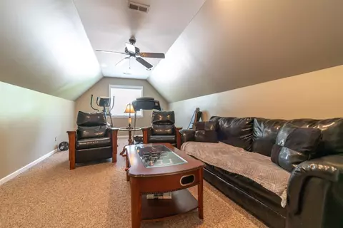 303 Deerfield Ct, Valparaiso, IN 46383 photo 18