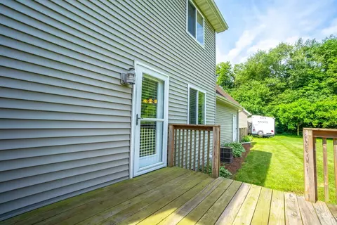 303 Deerfield Ct, Valparaiso, IN 46383 photo 23