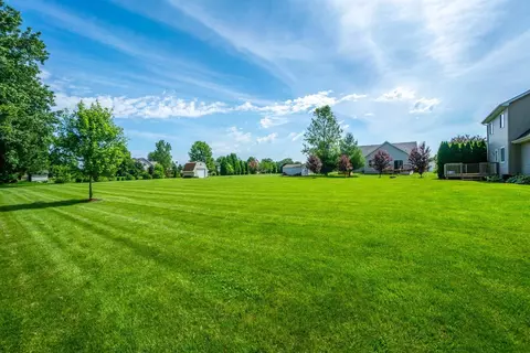 303 Deerfield Ct, Valparaiso, IN 46383 photo 25