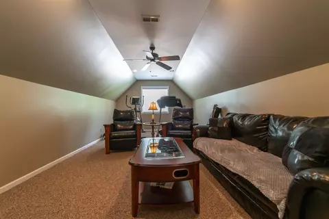 303 Deerfield Ct, Valparaiso, IN 46383 photo 17