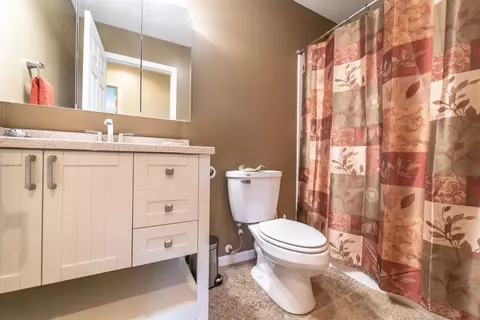 303 Deerfield Ct, Valparaiso, IN 46383 photo 11