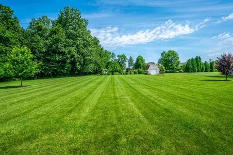 303 Deerfield Ct, Valparaiso, IN 46383 photo 29