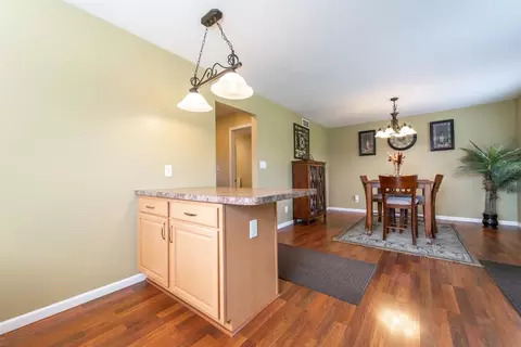 303 Deerfield Ct, Valparaiso, IN 46383 photo 6
