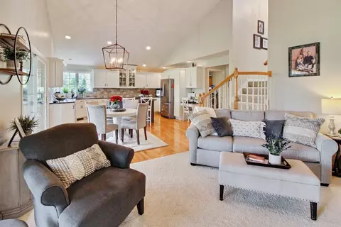 102 Crestview Ln, Dyer, IN 46311 photo 8
