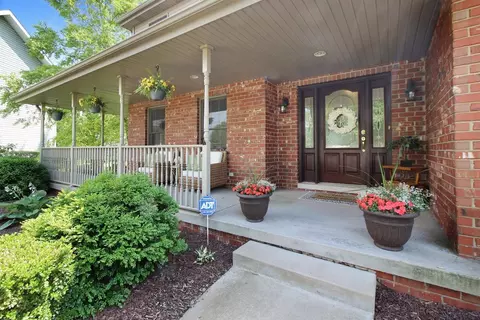 102 Crestview Ln, Dyer, IN 46311 photo 3