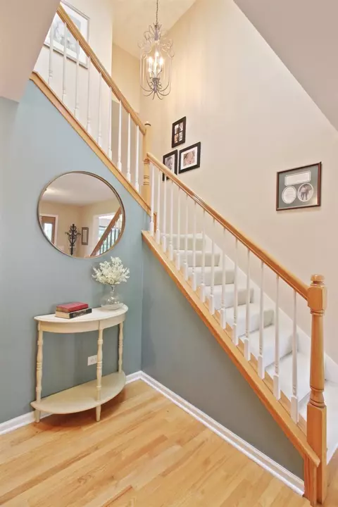 102 Crestview Ln, Dyer, IN 46311 photo 5