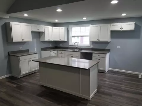 103 E Beam St, Porter, IN 46304 photo 6