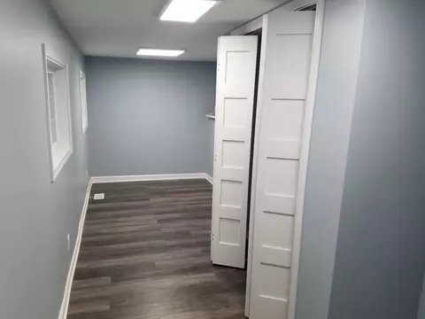 103 E Beam St, Porter, IN 46304 photo 9