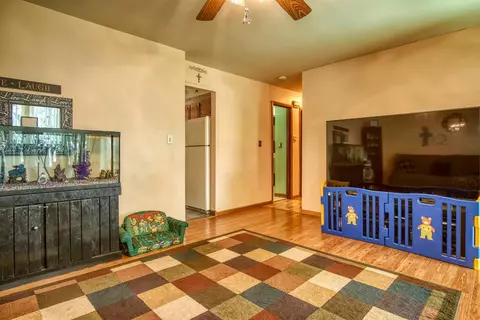 1028 N Dwiggins St, Griffith, IN 46319 photo 4