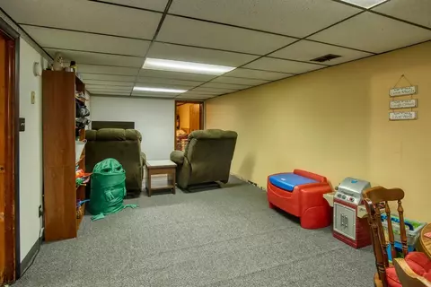 1028 N Dwiggins St, Griffith, IN 46319 photo 12