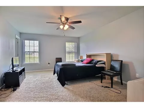 1171 Sawgrass Dr, Griffith, IN 46319 photo 18
