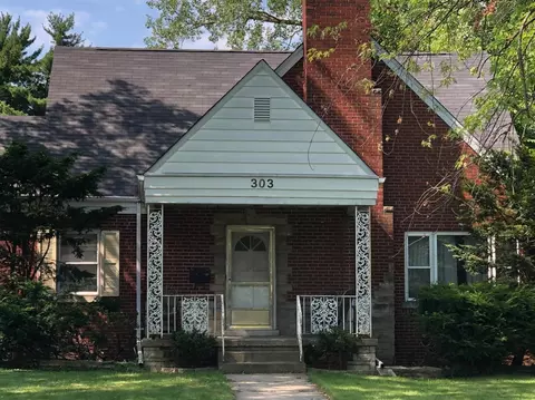 303 Beverly Pl, Munster, IN 46321 photo 4