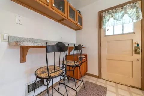 303 Beverly Pl, Munster, IN 46321 photo 11