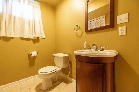 10570 Knickerbocker Ct, Saint John, IN 46373 photo 34