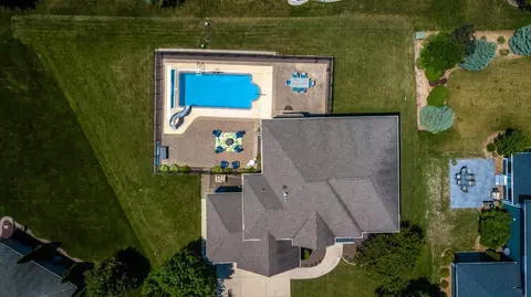 10570 Knickerbocker Ct, Saint John, IN 46373 photo 39