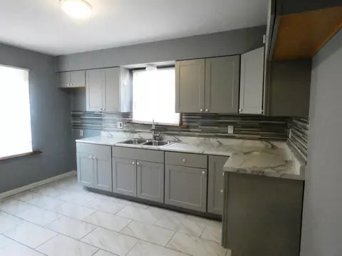 4724 Adams St, Gary, IN 46408 photo 3