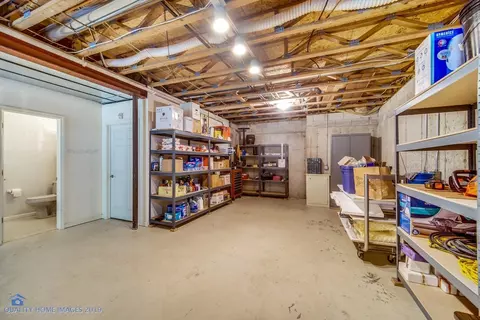 715 E Oak St, Porter, IN 46304 photo 32