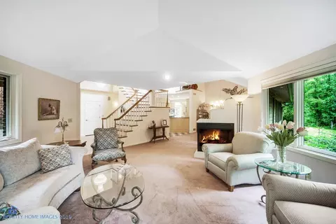715 E Oak St, Porter, IN 46304 photo 7