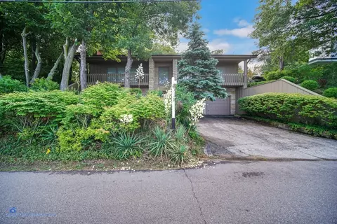 331 E Lake Front Dr, Beverly Shores, IN 46301 photo 1
