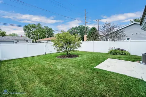 752 N Forest Ave, Griffith, IN 46319 photo 18