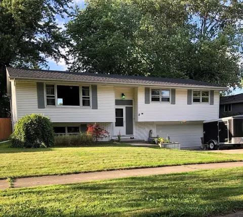 600 E Franciscan Dr, Crown Point, IN 46307 photo 1