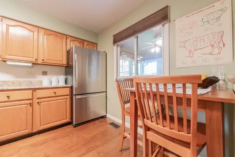 3295 Rustic Ln, Crown Point, IN 46307 photo 9