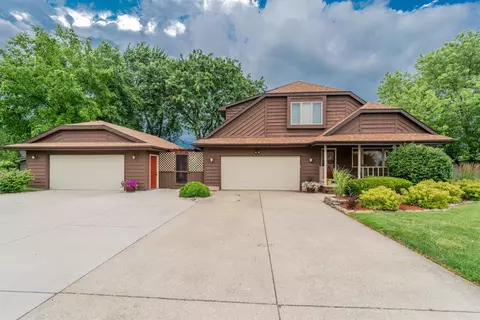 3295 Rustic Ln, Crown Point, IN 46307 photo 1