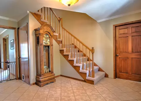 1218 Sioux Dr, Crown Point, IN 46307 photo 5