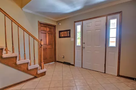1218 Sioux Dr, Crown Point, IN 46307 photo 4