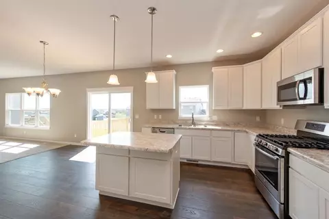 2309 Wicklow Dr, Valparaiso, IN 46385 photo 2