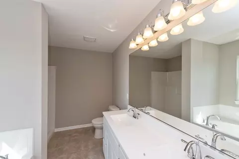 2309 Wicklow Dr, Valparaiso, IN 46385 photo 13