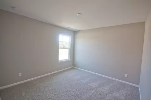 2309 Wicklow Dr, Valparaiso, IN 46385 photo 17