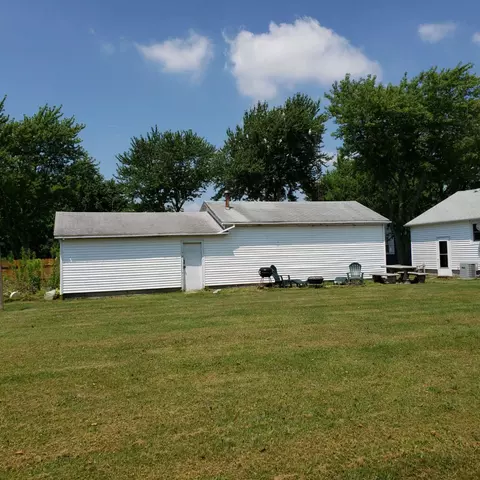 618 W State Road 8, Hebron, IN 46341 photo 4